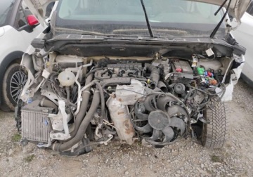 Toyota 2022 Toyota Proace City Verso 2022r, 1.2 Benzyna. AUTOMAT. Uszkodzony przod i t, zdjęcie 4