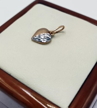 КРАСИВЫЙ КУЛОН СЕРДЦЕ, ЗОЛОТО PR. 585 14К Вт: 0,58ГР