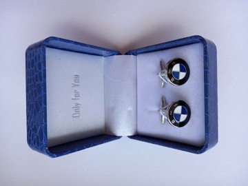 Серебряные запонки BMW для рубашки в элегантной коробочке, идеальны в качестве подарка.