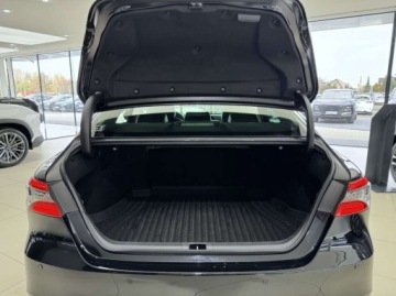 Toyota Camry IX Sedan 2.5 Hybrid Dynamic Force 218KM 2022 Toyota Camry Executive Nawigacja Skorzana tapicerka Kamera cofania Car, zdjęcie 15