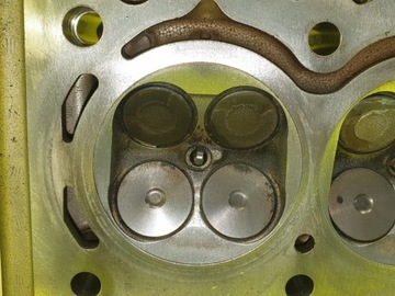 ГОЛОВКА C3 C2 XSARA 208 207 DS2 DS3 1.2 VTI HM01