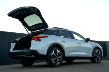 Citroen C5 X Liftback 1.6 PureTech  181KM 2023 Citroen C5X GT LINE blis SKORA nawi FULL LED kame, zdjęcie 8