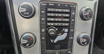 Volvo XC60 I SUV Facelifting 2.0 D3 DRIVE-E 150KM 2016 Volvo XC 60 2016R Stan bardzo dobry , wymieniony rozrzad , pelna dokumenta, zdjęcie 5