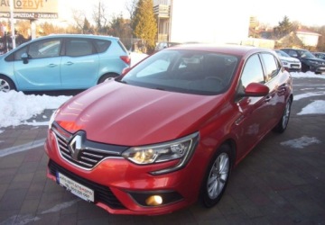 Renault Megane IV Hatchback 5d 1.2 Energy TCe 130KM 2018 Renault Megane Salon PL 1.2 Benzyna 131KM, zdjęcie 2