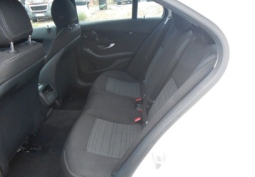 Mercedes Klasa C W205 Limuzyna 180 156KM 2014 Mercedes-Benz Klasa C Mercedes-Benz Klasa C W205 1.6 benzyna 157 KM I WLAS, zdjęcie 8