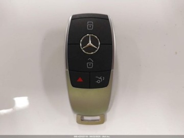 Mercedes GLC C253 2021 Mercedes-Benz GLC 2021 MERCEDES-BENZ GLC 300 4MATIC COUPE 2.0 Benzyna 255KM, zdjęcie 11