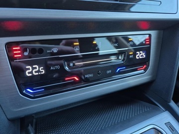 Volkswagen Passat B8 Variant Facelifting 2.0 TDI SCR 150KM 2021 Volkswagen Passat B8 Lift 2.0 TDI / 150 KM DSG Ess, zdjęcie 32