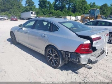 Volvo S90 II Sedan 2.0 T5 250KM 2018 Volvo S90 2018 Volvo S90 T5 FWD Momentum 2.0 Benzyna 250KM, zdjęcie 3