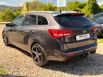 Kia Ceed II Kombi Facelifting 1.6 CRDi 136KM 2017 Kia Ceed GT LINE Automat Bogata wersja 1.6 Diesel 136KM, zdjęcie 4