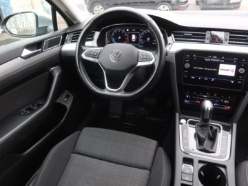 Volkswagen Passat B8 Variant Facelifting 1.5 TSI EVO 150KM 2022 VW Passat 1.5 TSI, Salon Polska, 1. Właściciel, zdjęcie 6