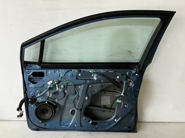 COROLLA E21 DVEŘE PŘEDNÍ PRAVÝ 8U6