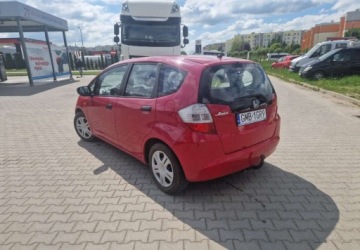Honda Jazz III 1.2 i-VTEC 90KM 2009 Honda Jazz Bez klimy 1.2 Benzyna 90KM, zdjęcie 3