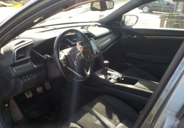 Honda Civic X Hatchback 5d 1.5 VTEC Turbo 182KM 2017 Honda Civic Okazja 1.5 Benzyna 182KM, zdjęcie 21