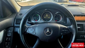 Mercedes Klasa C W204 Kombi T204 2.2 250 CDI BlueEFFICIENCY 204KM 2009 Mercedes-Benz Klasa C Mercedes C 250 CDI 2.1 Diesel 204KM, zdjęcie 25