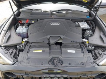 Audi Q8 2024 Audi Q8 Prestige 55 Tfsi Quattro 2024 3.0 Benzyna 335KM, zdjęcie 8