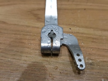 РУКОЯТКА ТРОСА РЫЧАГА КОСИЛКИ NAC 1P56F