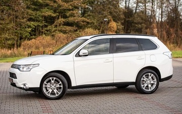 Mitsubishi Outlander III SUV 2.2 DOHC DI-D 150KM 2013 Mitsubishi Outlander 2.2DiD 150KM Full Skora Navi Camera Xenon Szyber Full, zdjęcie 6