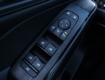 Nissan Qashqai III Crossover 1.3 DIG-T MHEV 158KM 2022 Nissan Qashqai 1.3 DIG-T MHEV, Salon Polska, zdjęcie 18