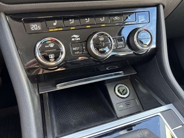 Skoda Superb III Kombi Facelifting 2.0 TDI SCR 200KM 2020 Skoda Superb Ambition 2.0 TDI 200KM DSG Salon PL FV23 2.0 Diesel, zdjęcie 26