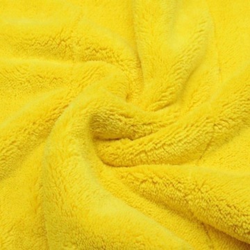 БОЛЬШОЕ ПОЛОТЕНЦЕ ИЗ МИКРОФИБРЫ ДЛЯ СУШКИ АВТОМОЙКИ КОМОК ИЗ МИКРОФИБРЫ 800г