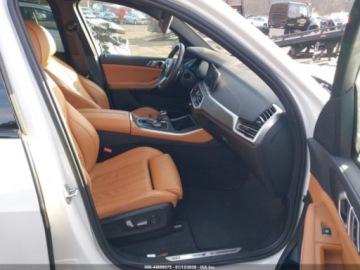 BMW X5 G05 2022 BMW X5 xDrive40i 2022 3.0 Benzyna 335KM, zdjęcie 10