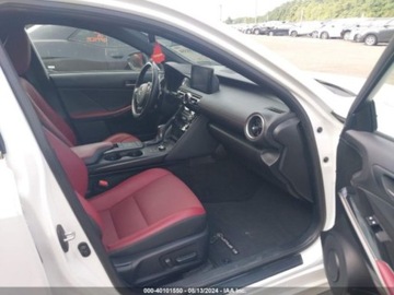 Lexus IS III 2021 Lexus IS 2021 Lexus IS IS 300 AWD 3.5 Benzyna 260KM, zdjęcie 4