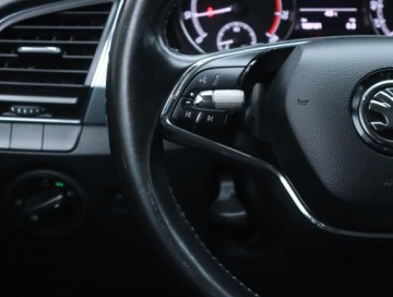 Skoda Fabia III Kombi Facelifting 1.0 MPI 60KM 2021 Skoda Fabia 1.0, Salon Polska, GAZ, Klima, zdjęcie 16