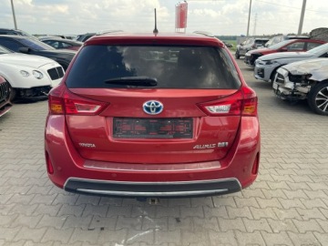 Toyota Auris II Touring Sports Facelifting 1.8 Hybrid 136KM 2015 Toyota Auris Selection Hybryda Kamera Podgrzewanie, zdjęcie 2