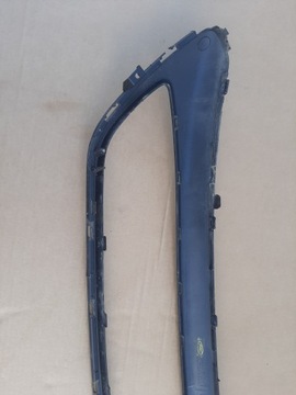 НАКЛАДКА ЦЕНТРАЛЬНОЙ РЕШЕТКИ FORD KUGA MK2 LIFT 13-17 ST