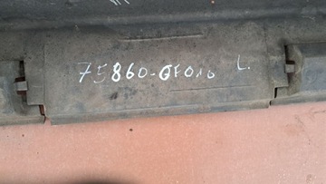 Toyota Verso накладка на порог, левый порог