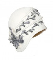 Biała czapka kapelusz retro wełniana dekoracja hand made RABIONEK DM21.03