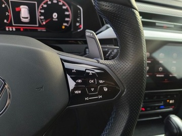 Volkswagen Arteon Shooting Brake R 2.0 TSI 320KM 2022 Volkswagen Arteon Shooting Brake R 4Mot. serwis ASO 2.0TSI 320KM pakiety S, zdjęcie 20