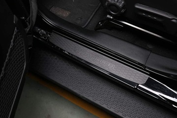 Jeep Wrangler JL 2D/4D накладки на пороги