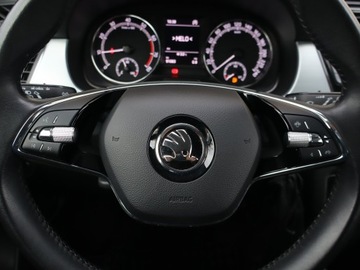 Skoda Fabia IV 1.0 TSI 95KM 2022 Skoda Fabia 1.0 TSI, Salon Polska, 1. Właściciel, zdjęcie 17