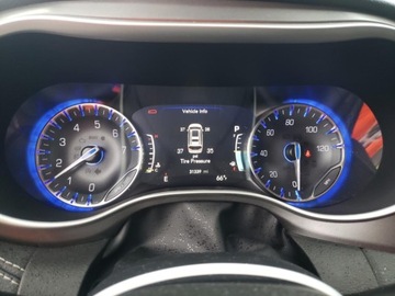 Chrysler Pacifica II 2022 Chrysler Pacifica Touring L 2022 3.6l 3.6 Benzyna 287KM, zdjęcie 9