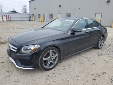 Mercedes Klasa C W205 2018 Mercedes-Benz Klasa C 2018 MERCEDES-BENZ C 300 4MATIC 2.0 Benzyna 241KM, zdjęcie 1