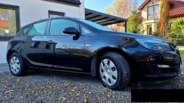 Opel Astra J GTC 1.6 CDTI Ecotec 110KM 2015 Opel Astra J 1.6d 110km 2015r Bezwypadkowy