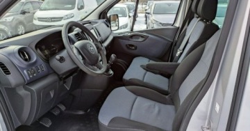 Opel Vivaro B Kombi Extra Long H1 2,9t 1.6 BiTurbo 125KM 2016 Opel Vivaro 1.6D 125KM L2H1 Klima Navi Temp Nawiewy Na tyl Kamera 157Tys G, zdjęcie 5
