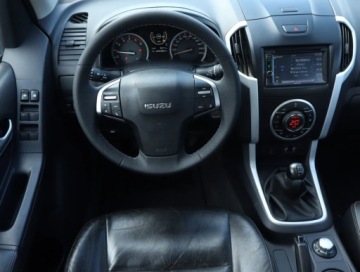 Isuzu D-Max II Single Cab Facelifting 1.9 Ddi 163KM 2017 Isuzu D-Max 1.9 D, Salon Polska, 4X4, Skóra, zdjęcie 6