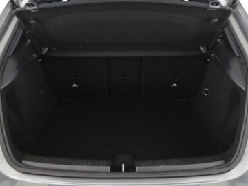 Mercedes Klasa A W177/V177 Hatchback 1.3 200 163KM 2018 Mercedes A 200 automat półskóra navi klima auto, zdjęcie 19