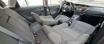 Toyota Auris II 2013 Toyota Auris Toyota Auris 1.8 Hybryda 99KM, zdjęcie 17