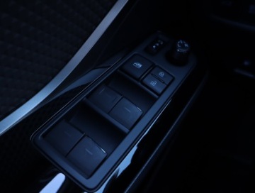 Toyota C-HR I Crossover Facelifting 2.0 Hybrid Dynamic Force 184KM 2020 Toyota C-HR 2.0 Hybrid, Salon Polska, Serwis ASO, zdjęcie 14