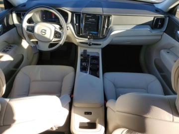 Volvo XC60 II 2025 Volvo XC 60 Plus 2025 2.0 Hybryda 247KM, zdjęcie 8