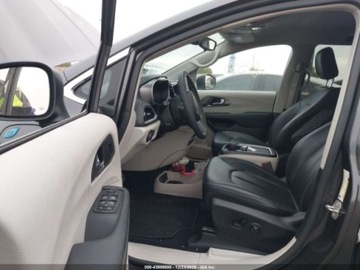 Chrysler Pacifica II 2023 Chrysler Pacifica Hybrid Touring L 2023 3.6 Hybryda 287KM, zdjęcie 9