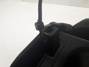 VOLVO V40 95-04 POLIČKA ROLETA KUFRU