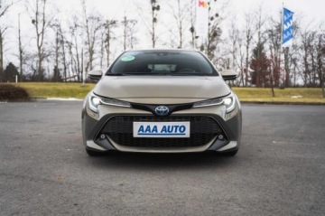 Toyota Corolla XII TS Kombi 1.8 Hybrid 122KM 2019 Toyota Corolla 1.8 Hybrid, Salon Polska, zdjęcie 6