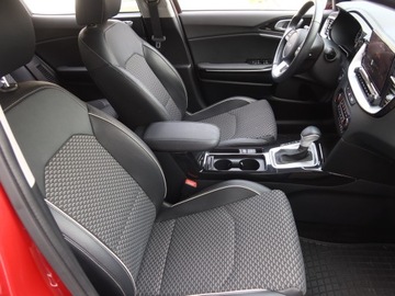 Kia XCeed PHEV 1.6 GDi Plug-in Hybrid 141KM 2022 Kia XCeed Plug-in-Hybrid, Salon Polska, zdjęcie 8