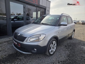 Skoda Fabia II Hatchback Facelifting 1.2 TSI 85KM 2011 Skoda Fabia SCOUT 1.2 Benzyna 86KM Serwis ASO 1.2 Benzyna 86KM, zdjęcie 1