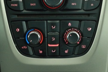 Opel Astra J Sports Tourer Facelifting 1.4 Turbo ECOTEC 120KM 2012 Opel Astra 1.4 T, Klima, Tempomat, Parktronic, zdjęcie 9