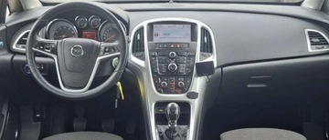 Opel Astra J Hatchback 5d 1.4 Turbo ECOTEC 140KM 2010 Opel Astra Opel Astra 1.4 Turbo Innovation 1.4 Benzyna 140KM, zdjęcie 12